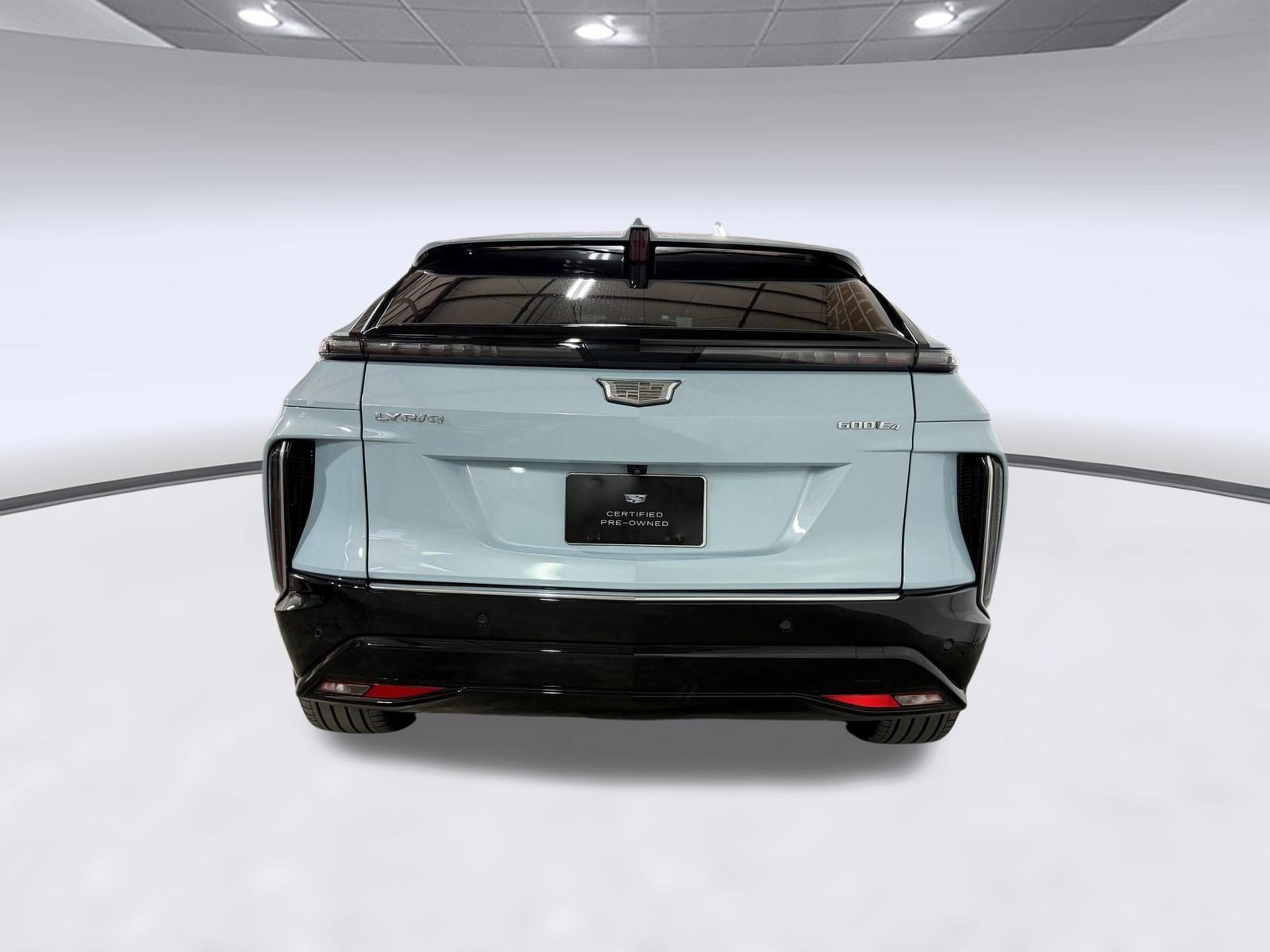 Certified 2024 Cadillac Lyriq Luxury AWD/4WD image 7
