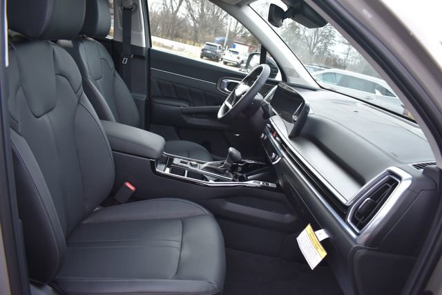 New 2026 Kia Sorento SX image 14