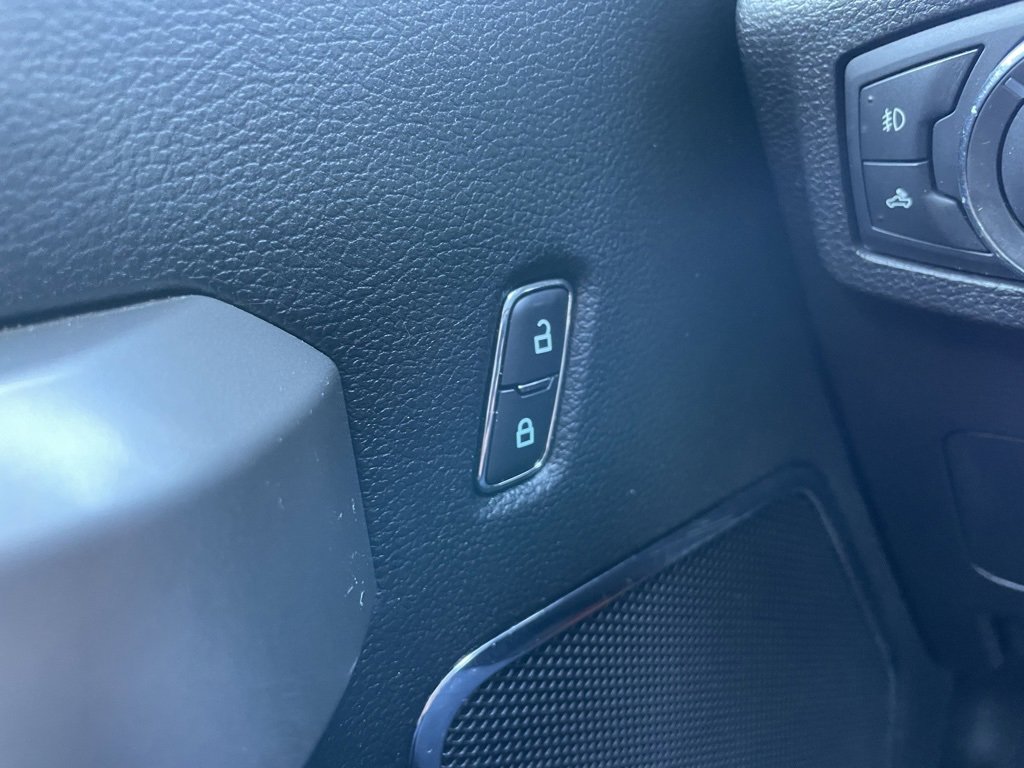 Used 2017 Ford F250 Lariat w/ Snow Plow Prep Package image 26