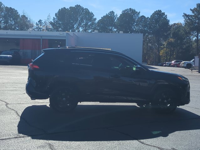 Used 2023 Toyota RAV4 SE image 4