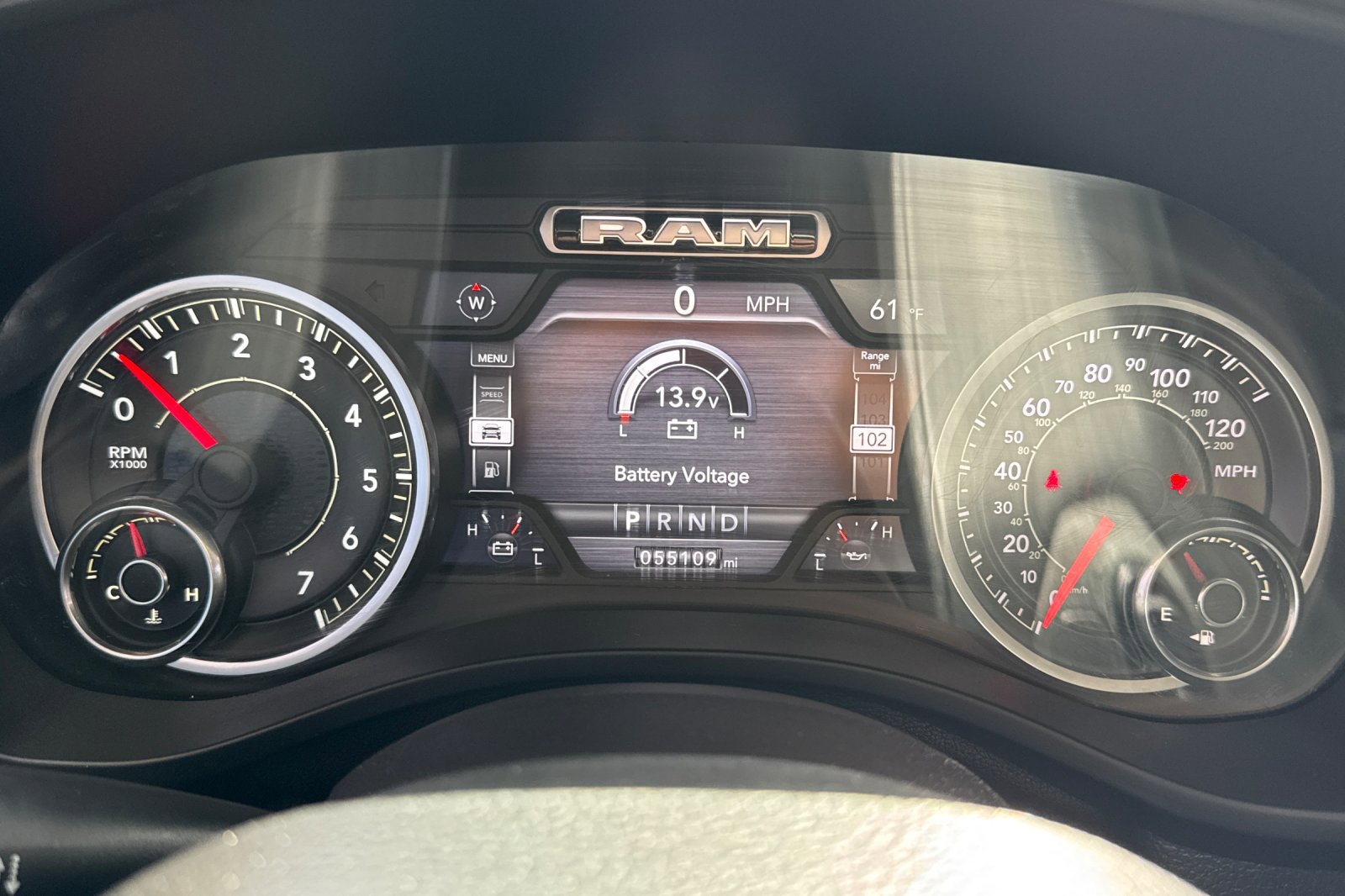 Used 2019 RAM 1500 Laramie AWD/4WD image 23