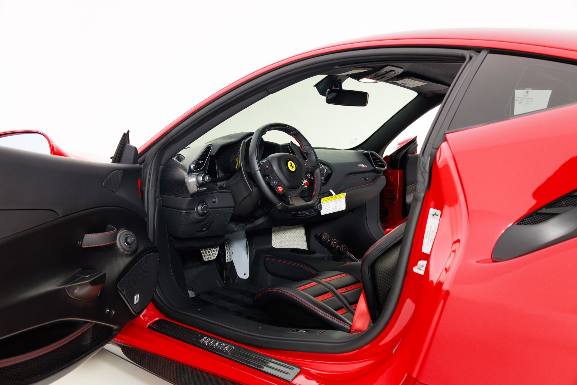 Used 2019 Ferrari 488 Pista image 14