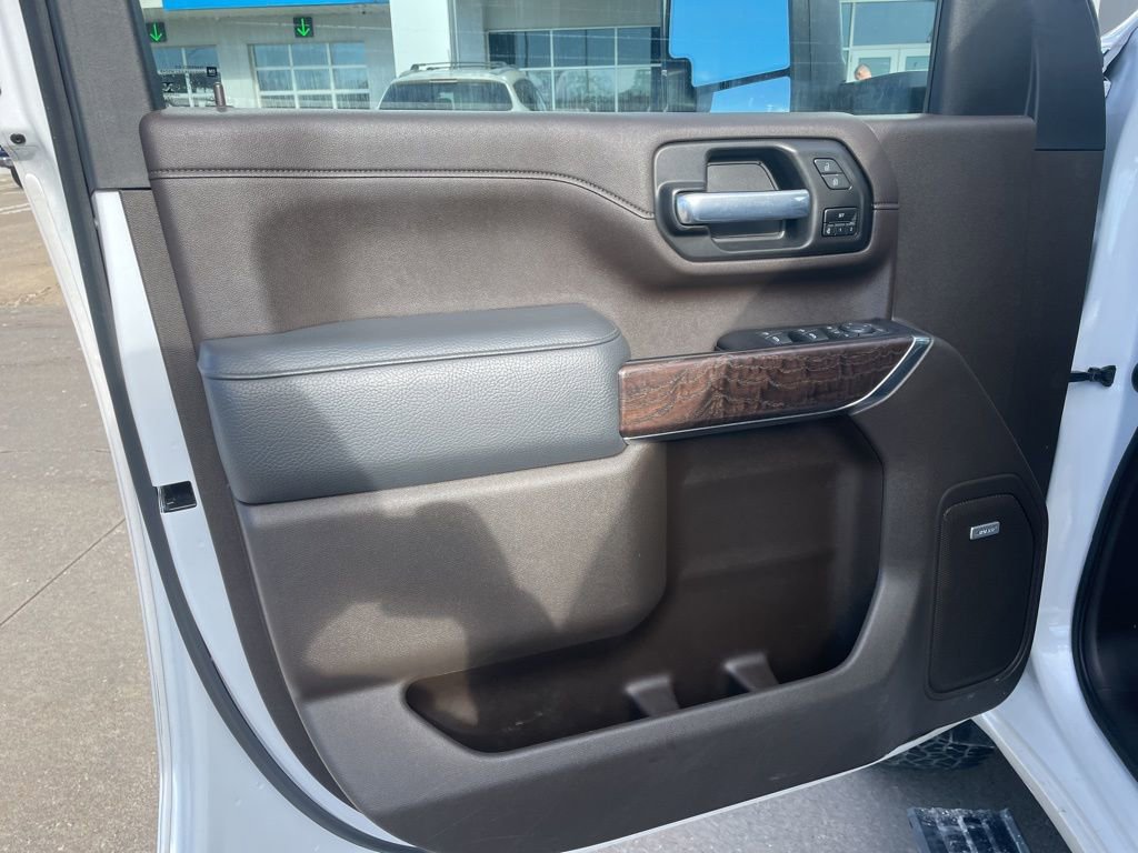 Used 2022 GMC Sierra 3500 Denali image 8