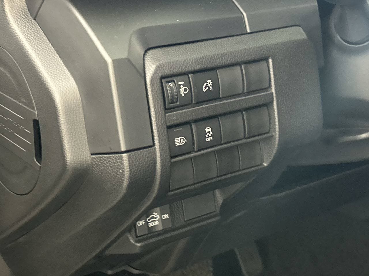 Used 2026 Toyota Tacoma SR AWD/4WD image 13