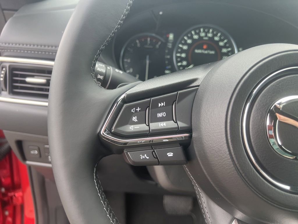 New 2025 MAZDA CX-5 Signature AWD/4WD image 22