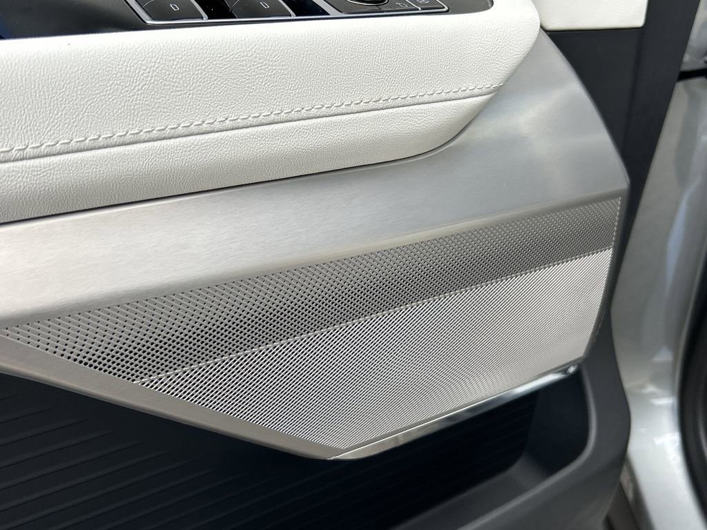 New 2026 Cadillac Vistiq Luxury image 20