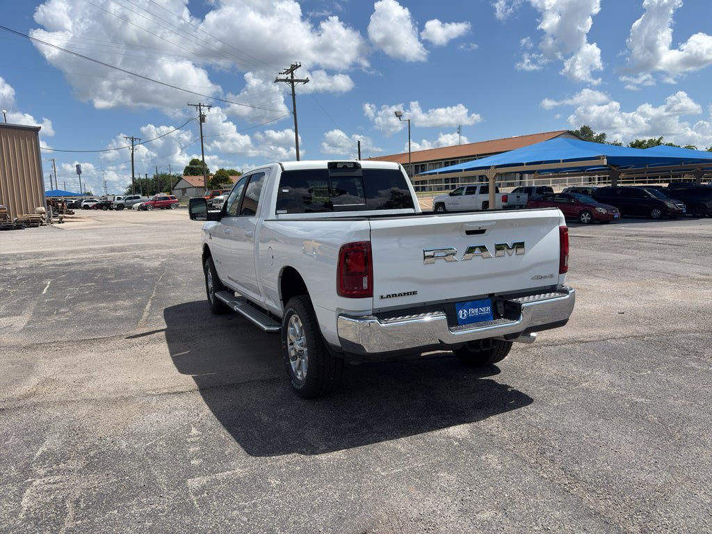 New 2026 RAM 2500 Laramie AWD/4WD image 8
