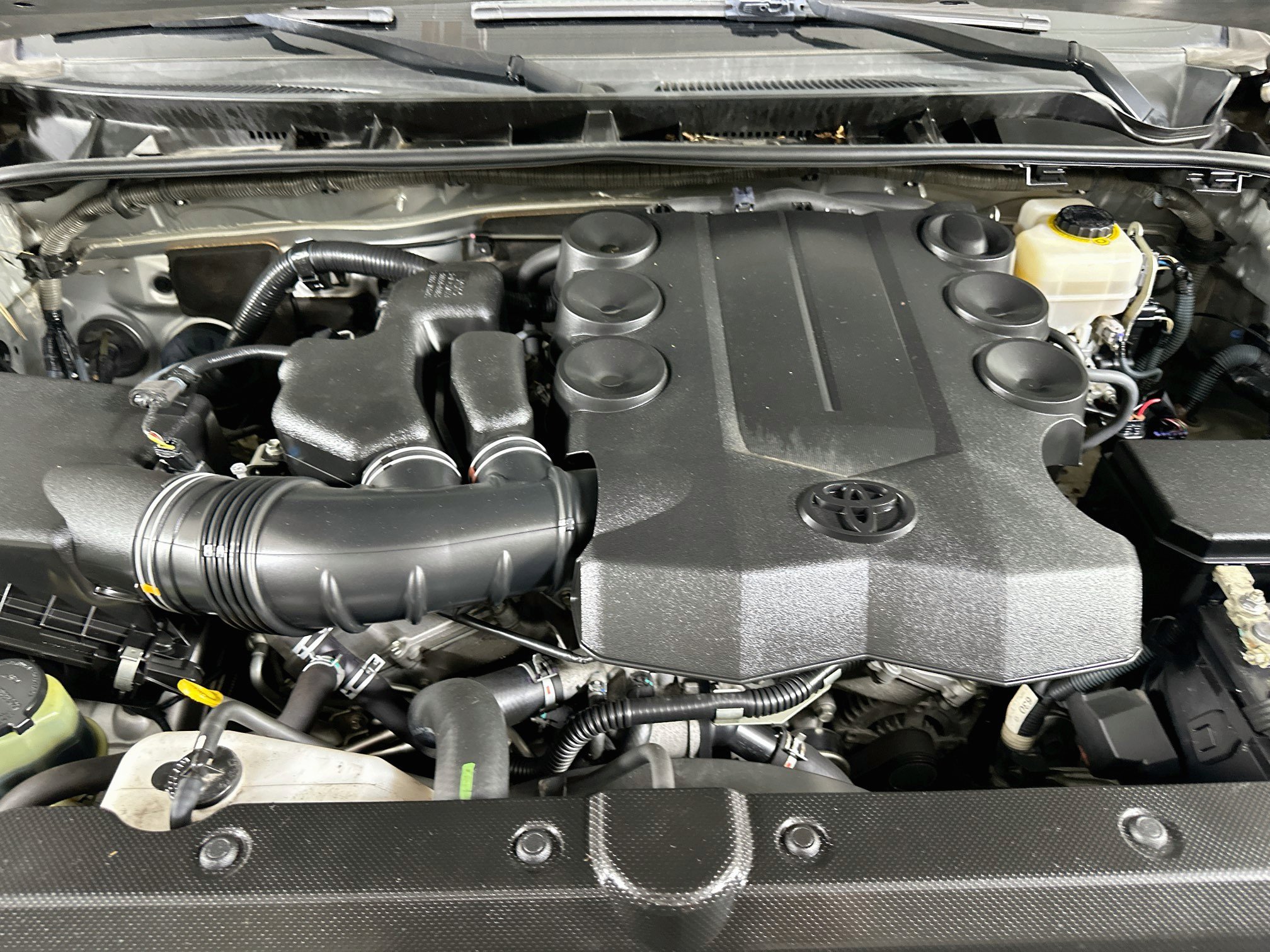 Used 2014 Toyota 4Runner SR5 RWD image 31