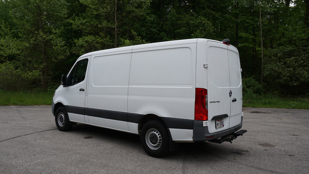 Used 2019 Mercedes-Benz Sprinter 1500 image 3