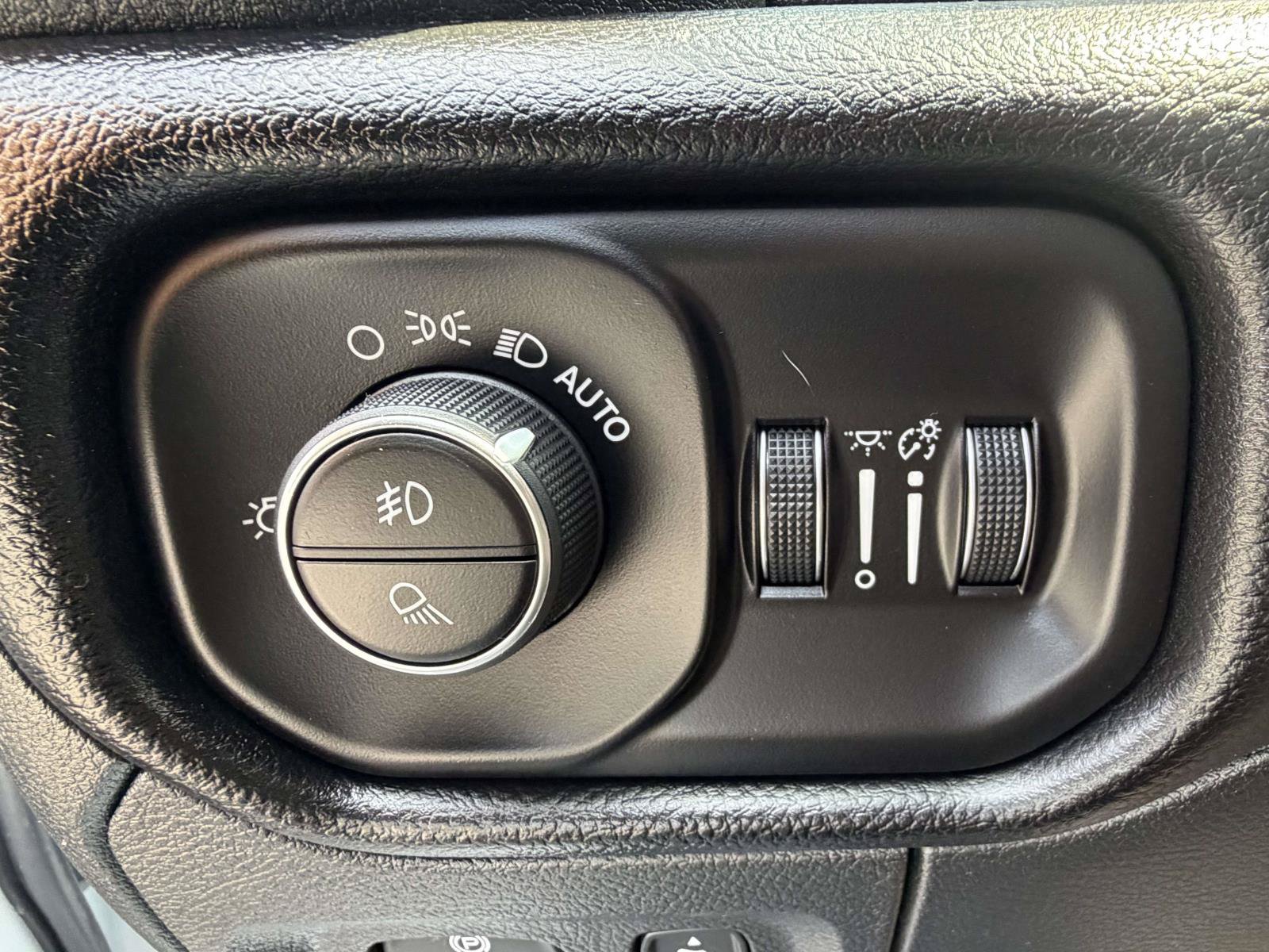 Used 2026 RAM 1500 Big Horn AWD/4WD image 24