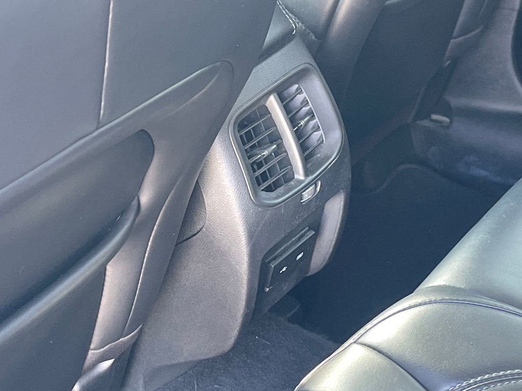 Used 2020 Jeep Cherokee Latitude Plus image 24