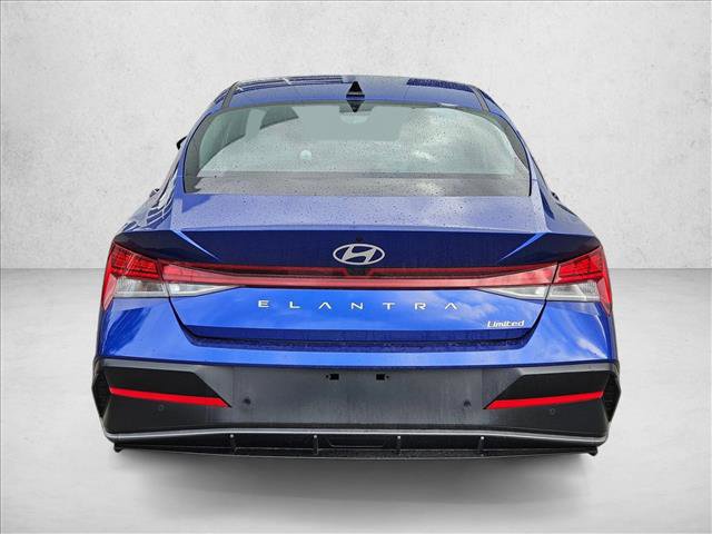 Used 2024 Hyundai Elantra Limited image 6
