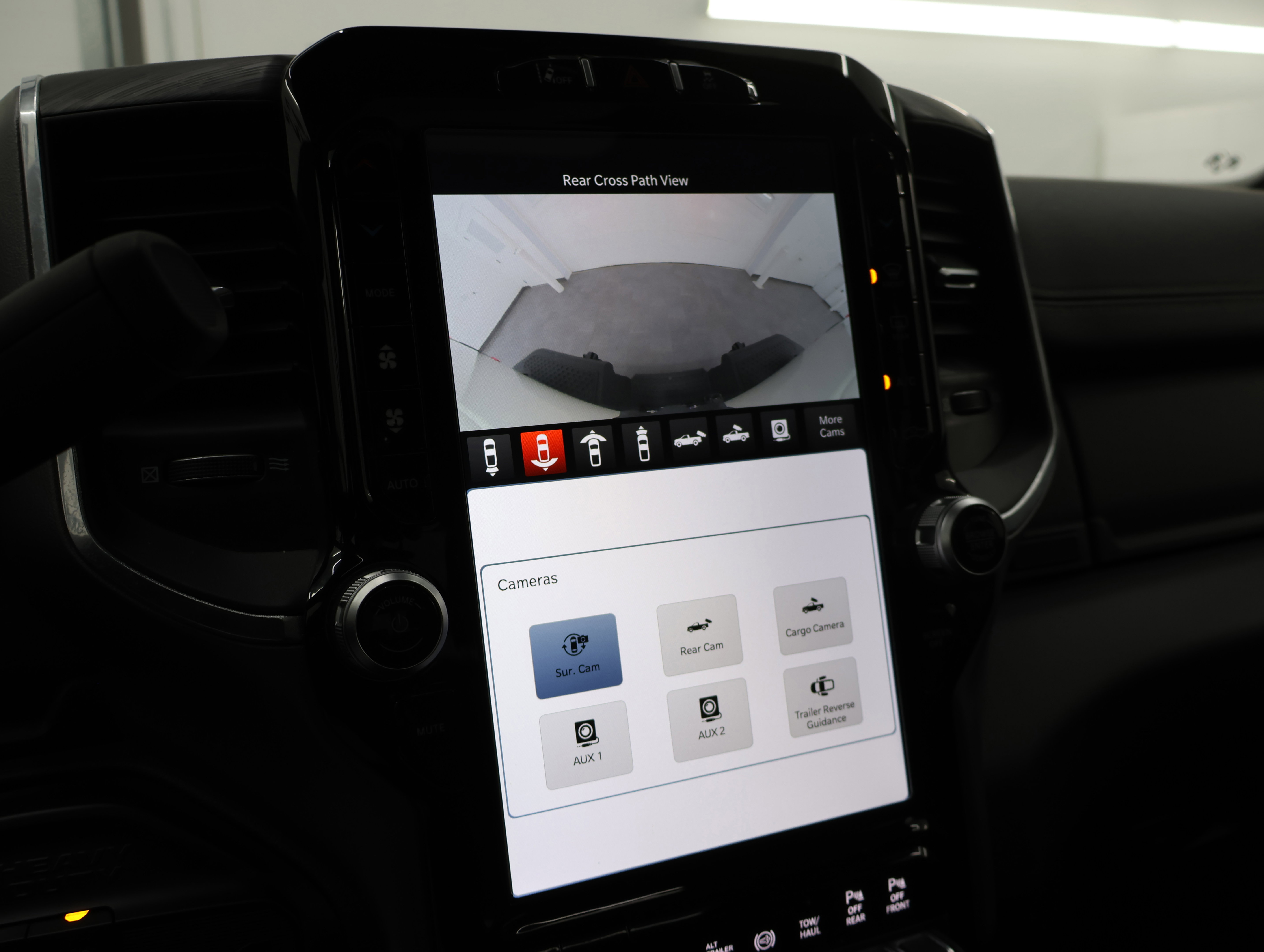 Used 2024 RAM 2500 Laramie w/ Night Edition image 18