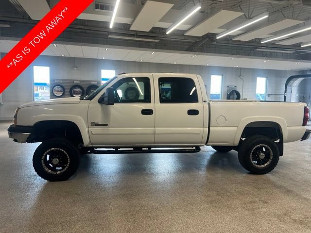Used 2005 Chevrolet Silverado 1500 LS w/ Skid Plate Package AWD/4WD image 8