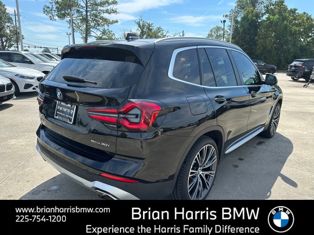 Used 2024 BMW X3 sDrive30i w/ Premium Package image 3