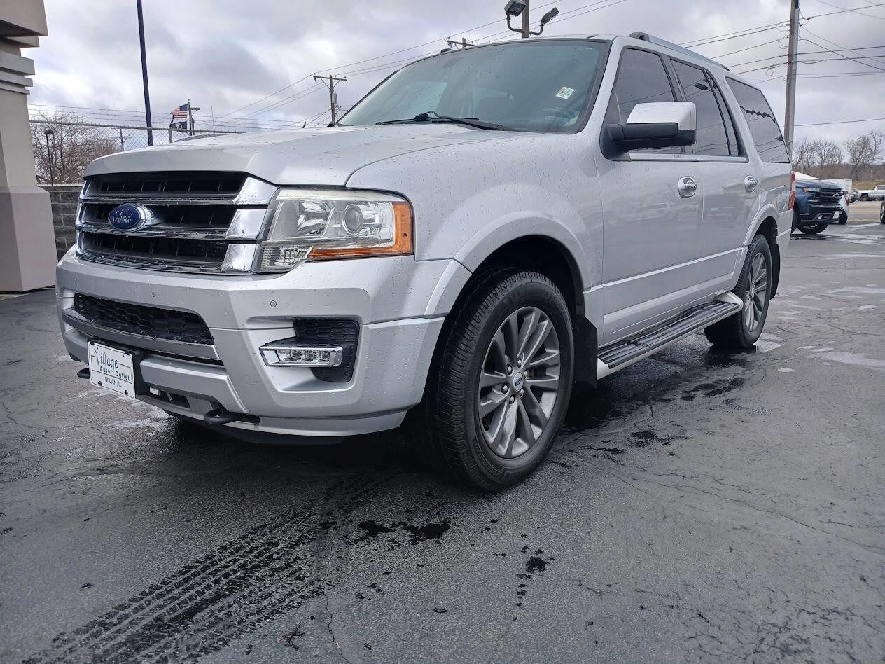 Used 2016 Ford Expedition Limited AWD/4WD image 3