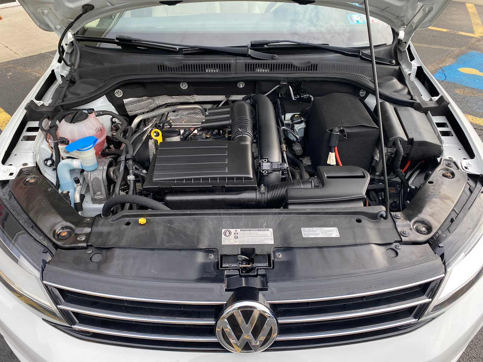 Used 2017 Volkswagen Jetta SE FWD image 6