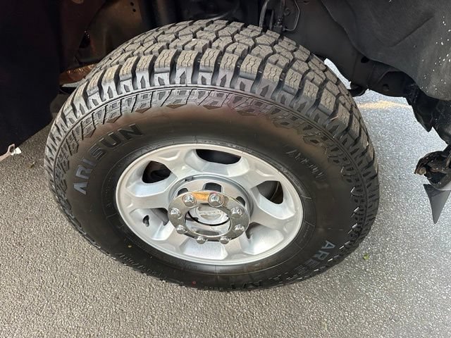 Used 2016 Ford F250 XL w/ XL Appearance Package AWD/4WD image 4