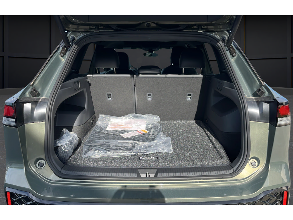 New 2026 Volkswagen Tiguan SE R-Line AWD/4WD image 25