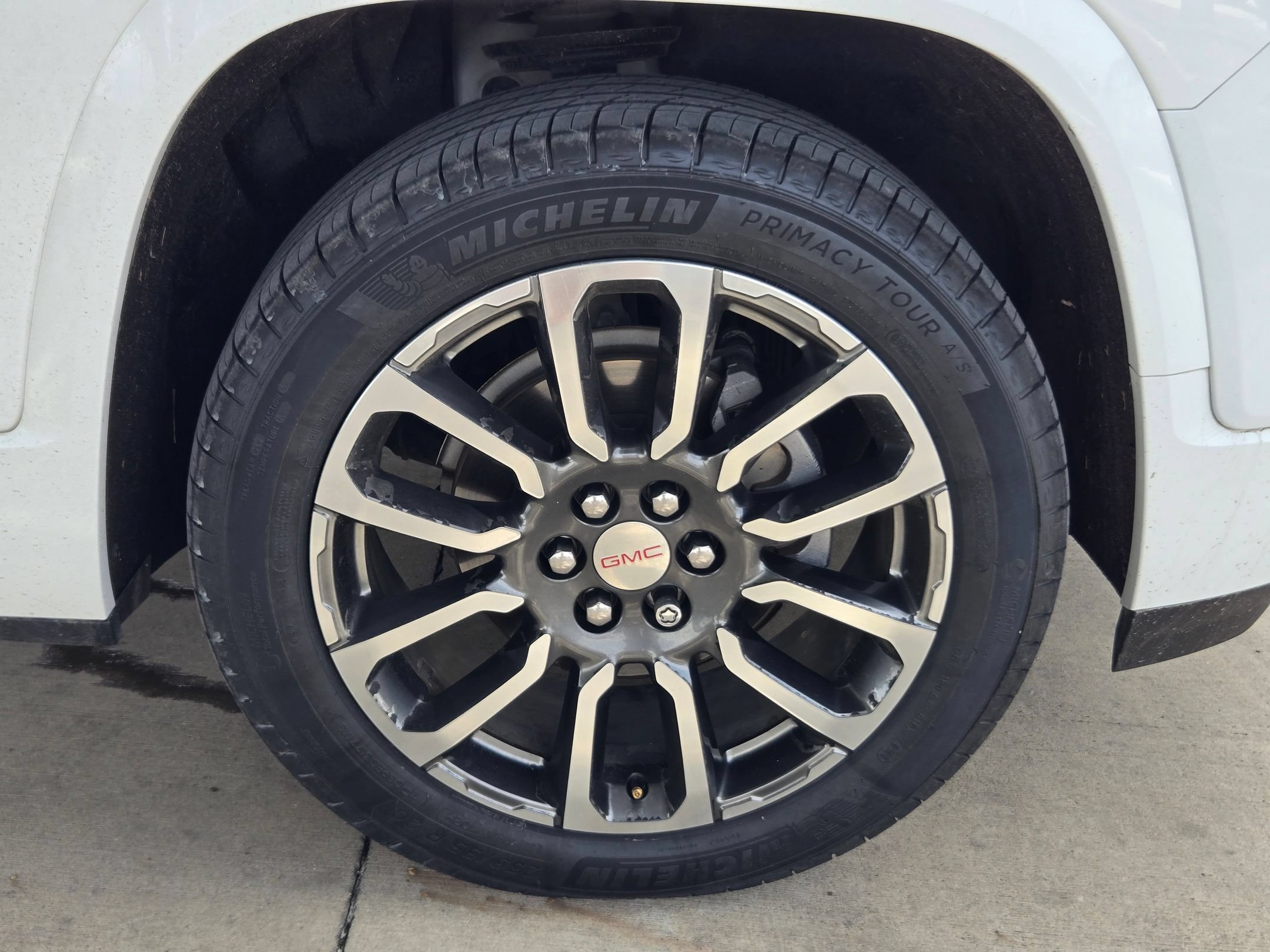 Certified 2020 GMC Acadia Denali w/ Trailering Package AWD/4WD image 27