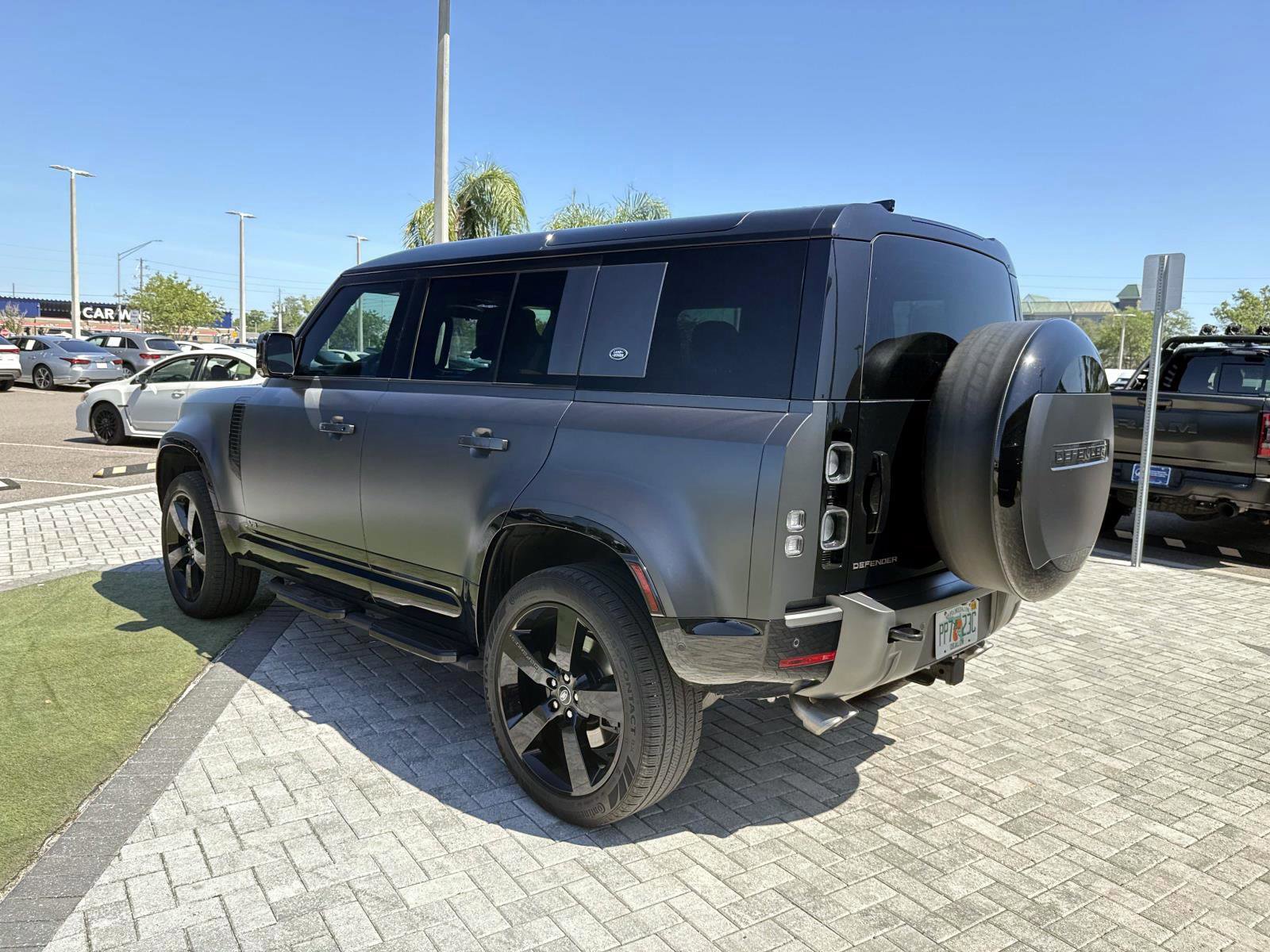 Used 2024 Land Rover Defender 110 Carpathian Edition image 5