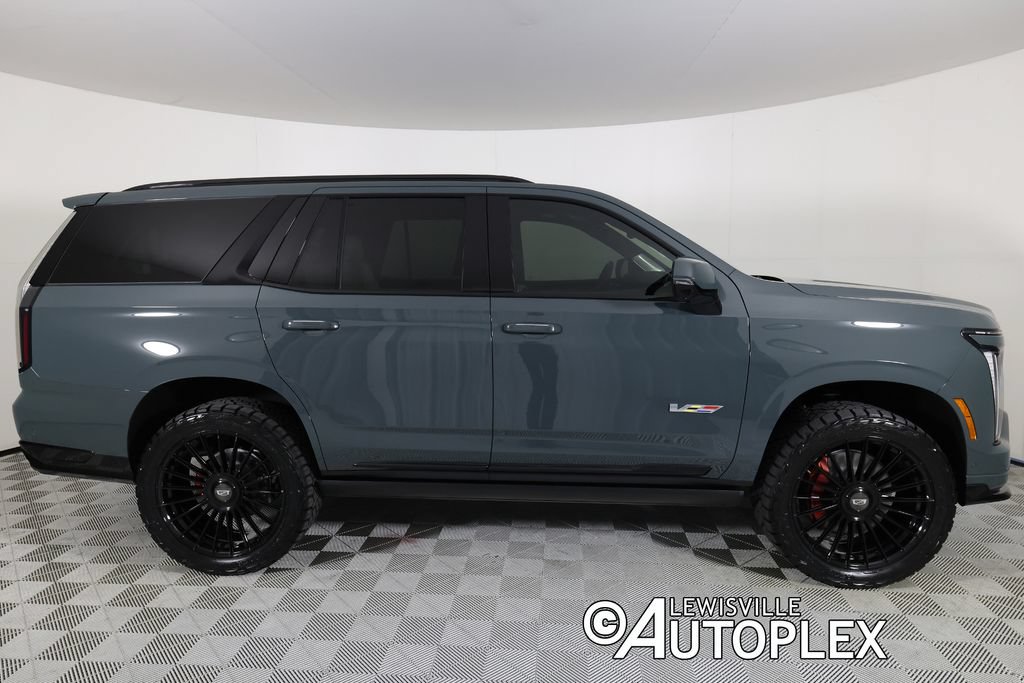 Used 2026 Cadillac Escalade V AWD/4WD image 4