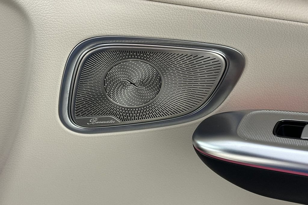 Certified 2025 Mercedes-Benz GLC 300 4MATIC image 23