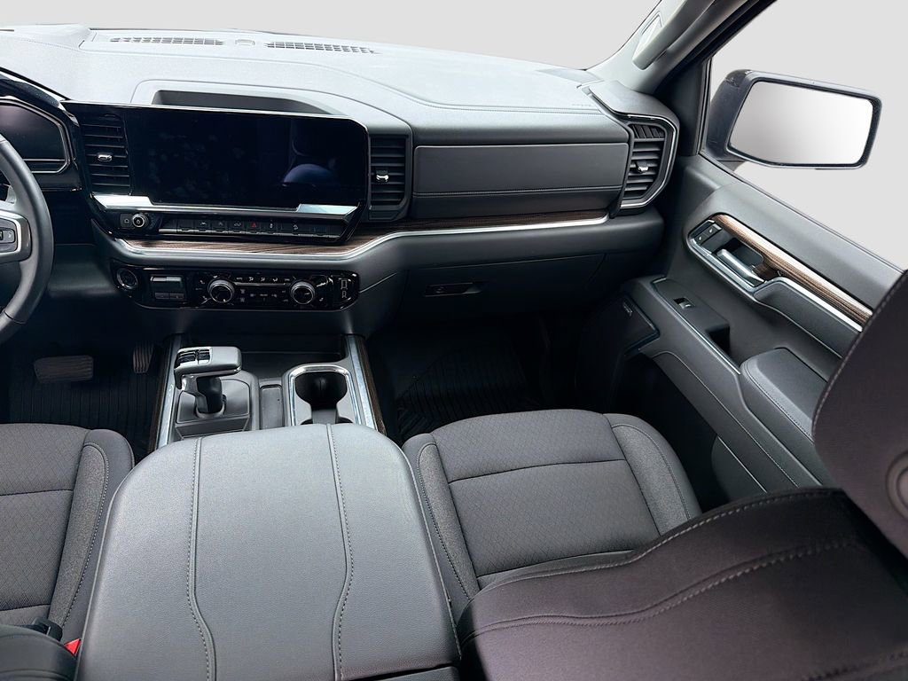 Used 2025 Chevrolet Silverado 1500 LT Trail Boss w/ Convenience Package II image 26