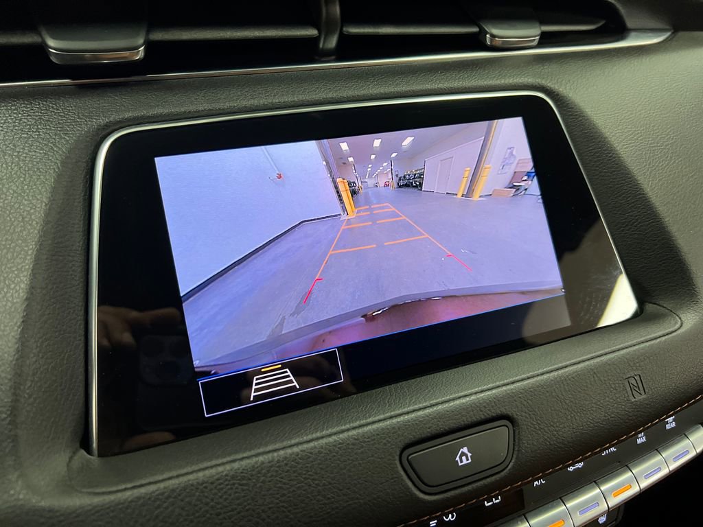 Used 2020 Cadillac XT4 Premium Luxury FWD image 22