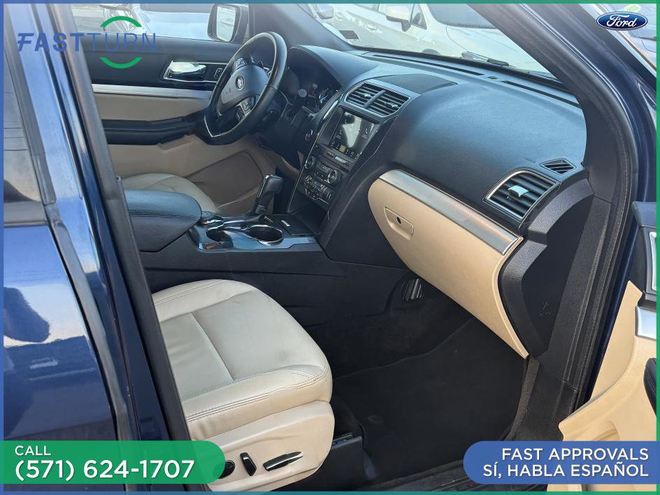 Used 2017 Ford Explorer XLT w/ Equipment Group 202A image 13