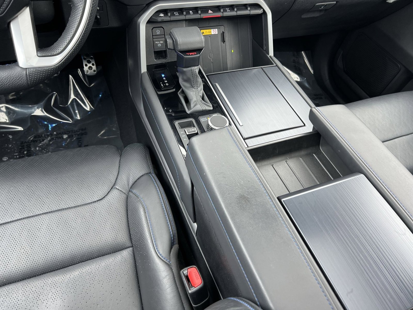 Used 2024 Toyota Sequoia Platinum image 22