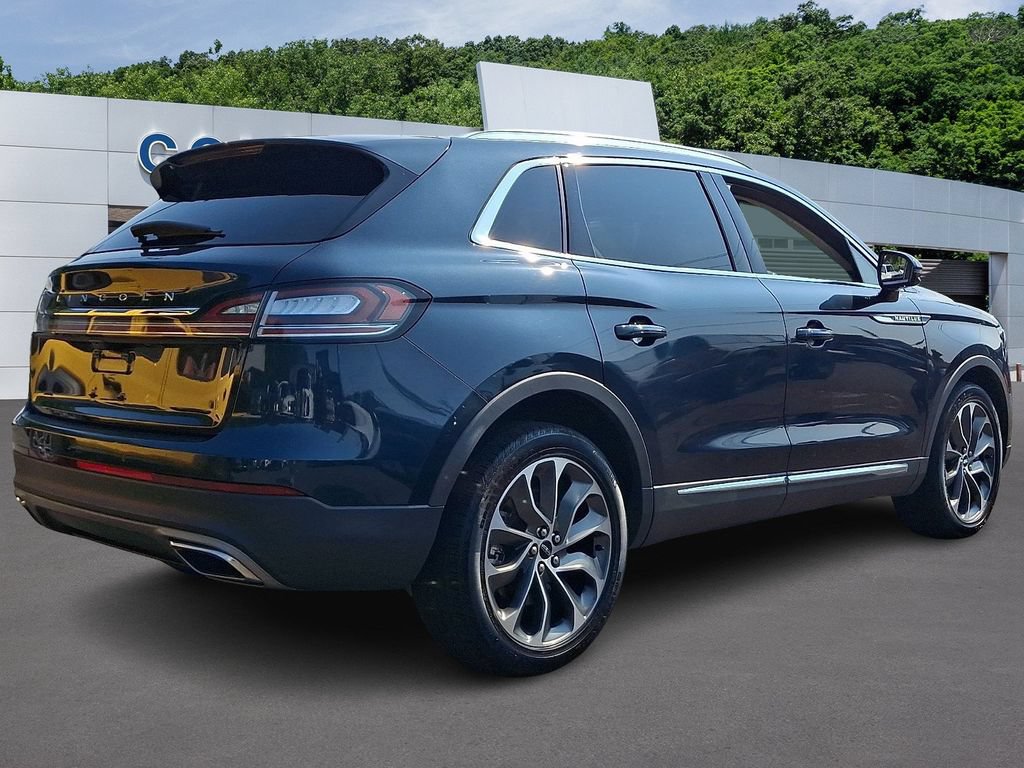 Used 2022 Lincoln Nautilus Reserve AWD/4WD image 6
