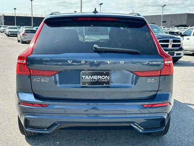 Used 2024 Volvo XC60 B5 Plus image 3