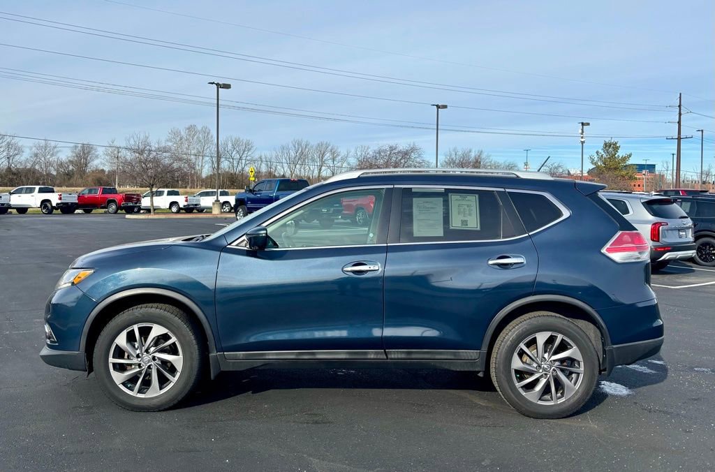 Used 2016 Nissan Rogue SL w/ SL Premium Package image 4