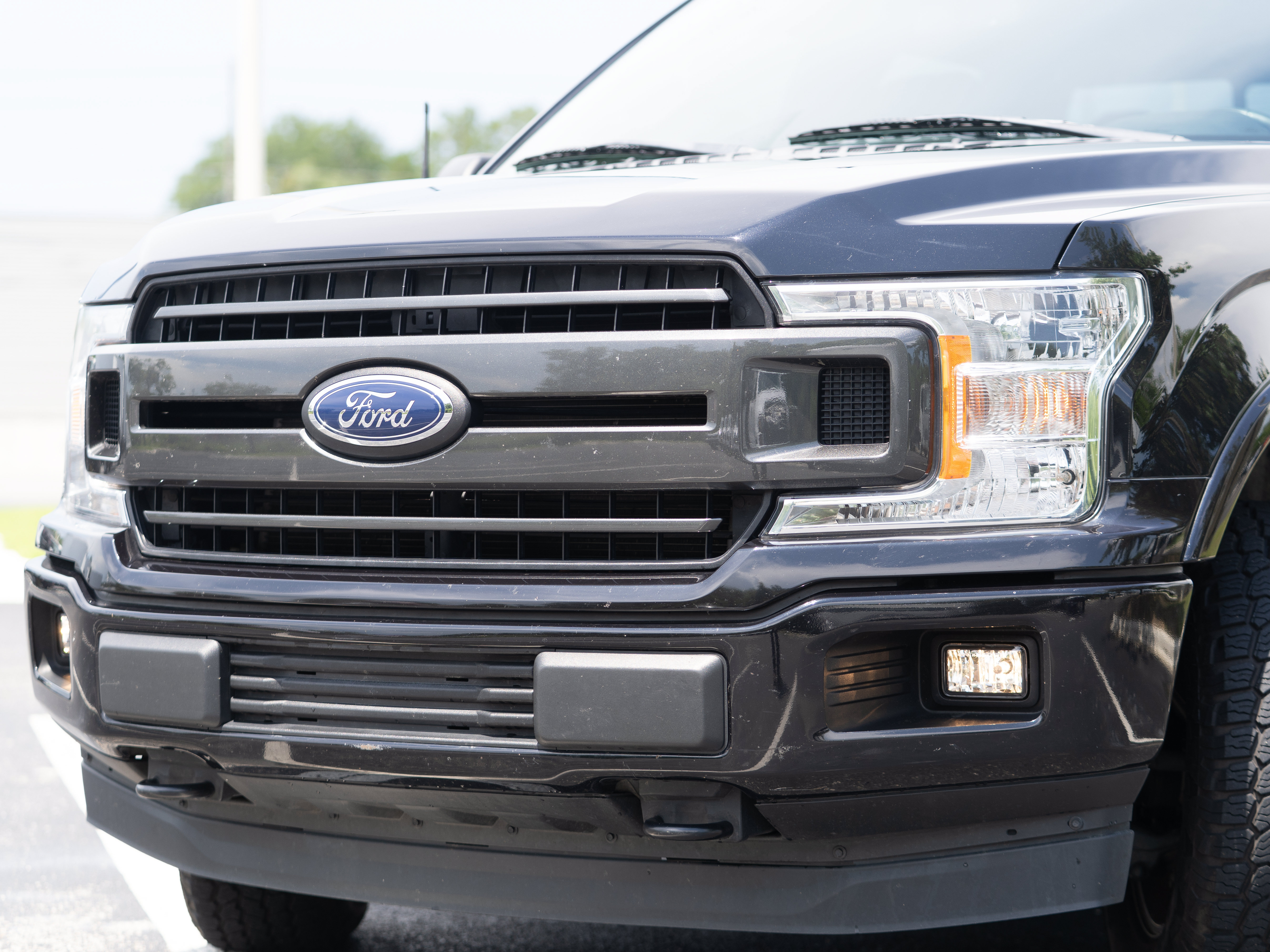 Used 2020 Ford F150 XLT w/ Equipment Group 302A Luxury AWD/4WD image 40