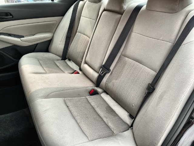 Used 2024 Nissan Altima 2.5 SV FWD image 30
