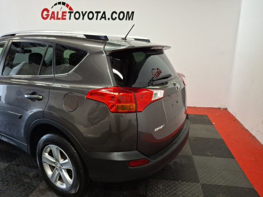 Used 2013 Toyota RAV4 XLE image 7