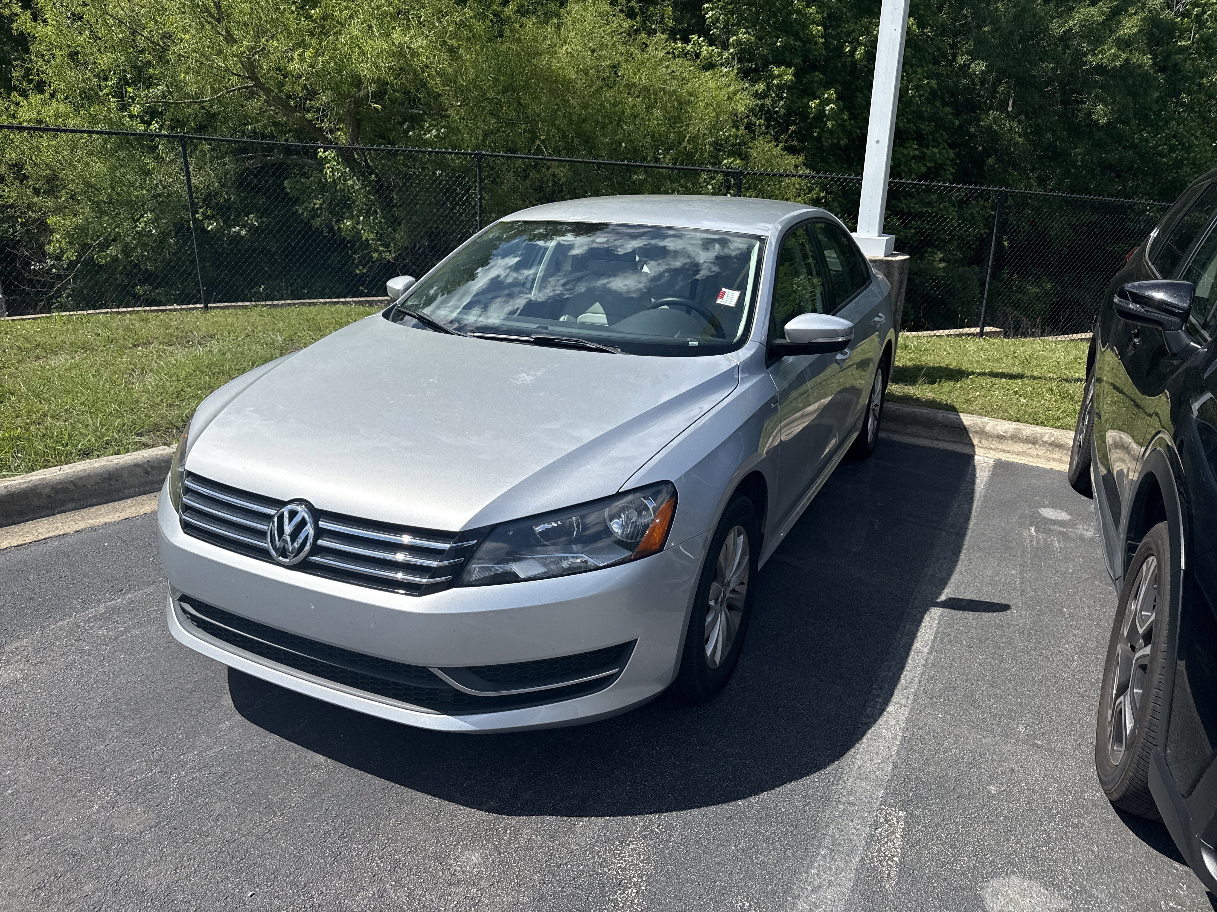 Used 2014 Volkswagen Passat 1.8T Wolfsburg Edition FWD image 2