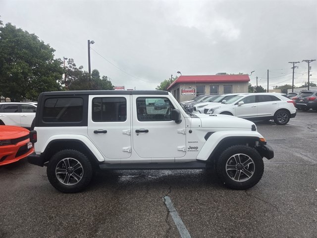Used 2023 Jeep Wrangler Unlimited Sahara AWD/4WD image 3