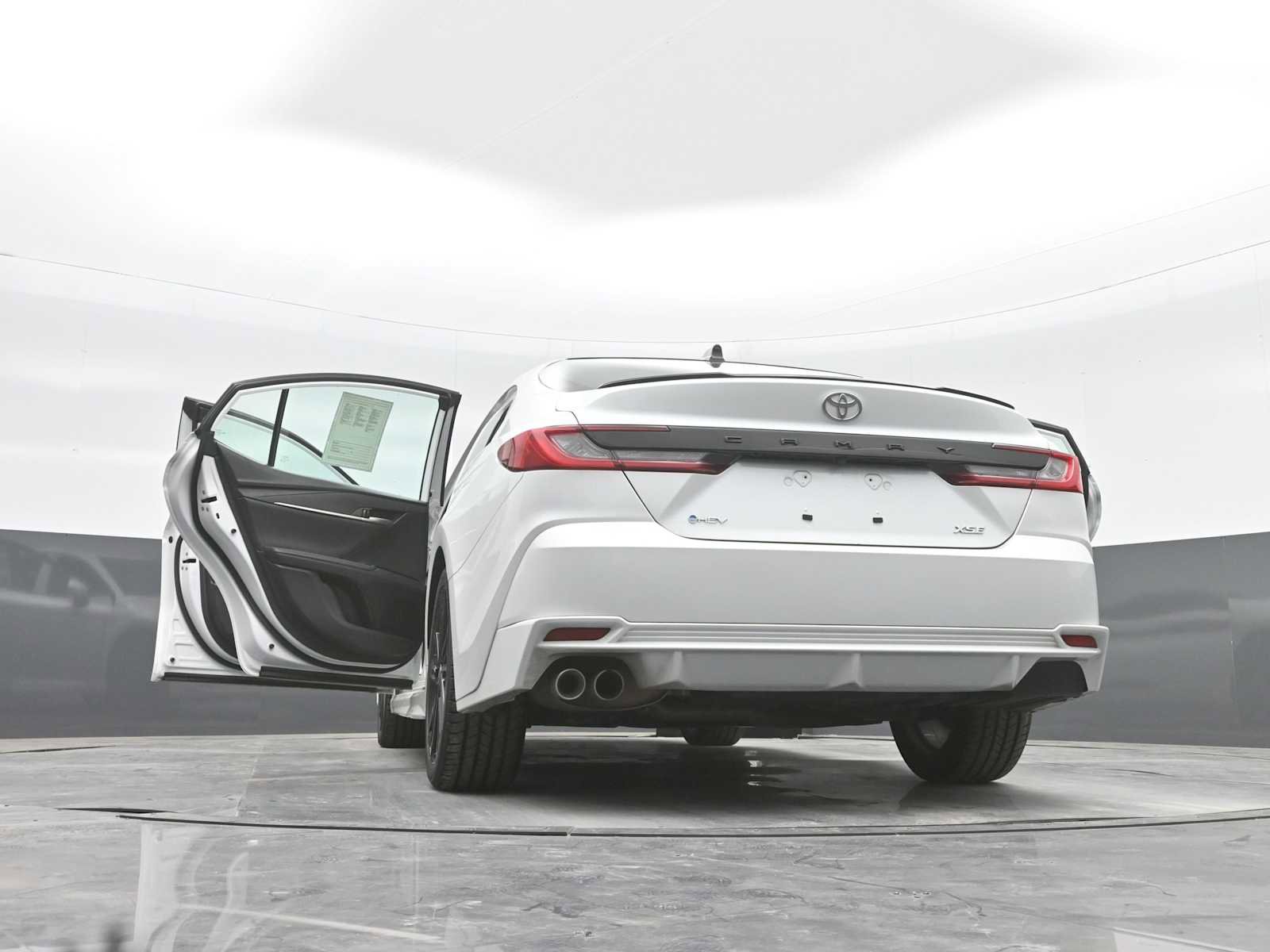 Used 2025 Toyota Camry XSE image 42