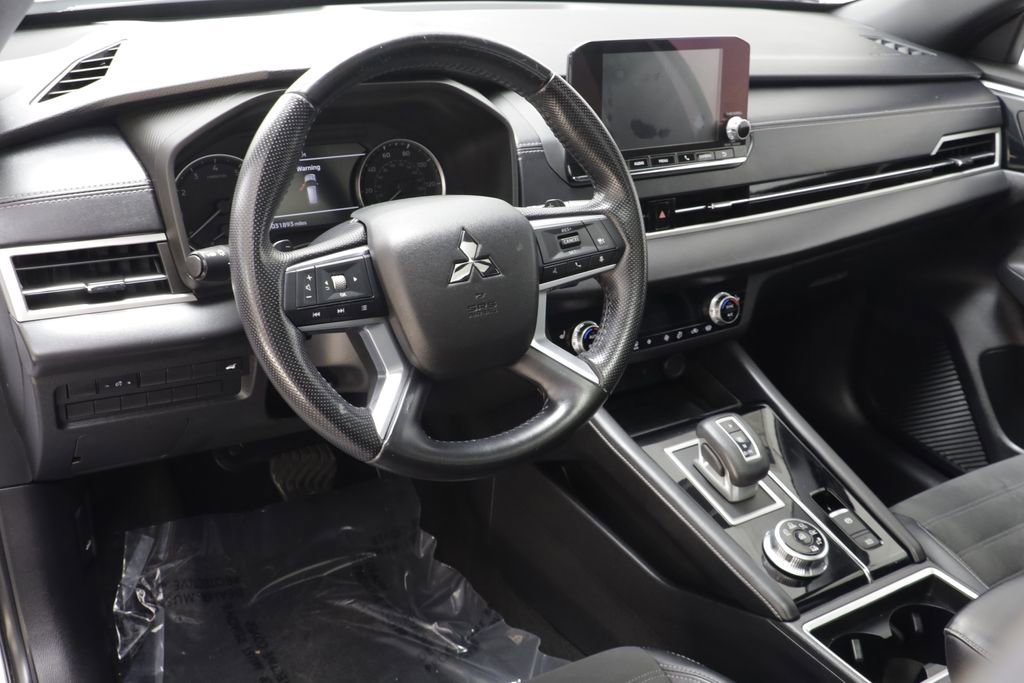 Used 2022 Mitsubishi Outlander SEL Black Edition AWD/4WD image 7