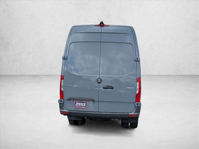 Used 2021 Mercedes-Benz Sprinter 3500 image 6