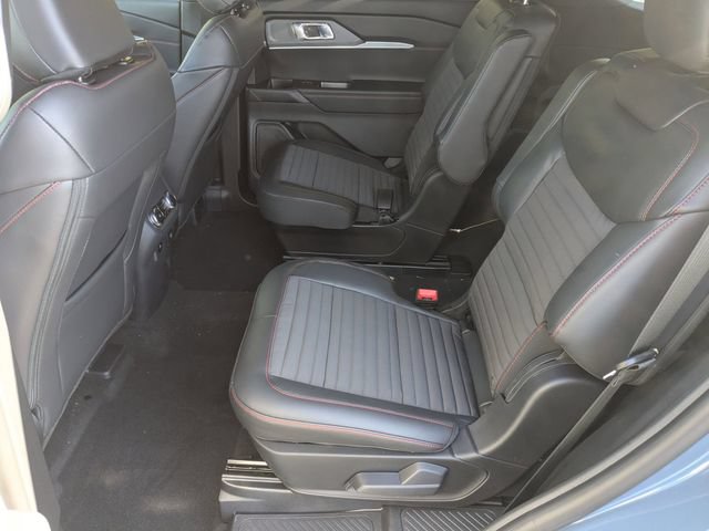 New 2026 Ford Explorer ST-Line w/ ST-Line Street Pack AWD/4WD image 19