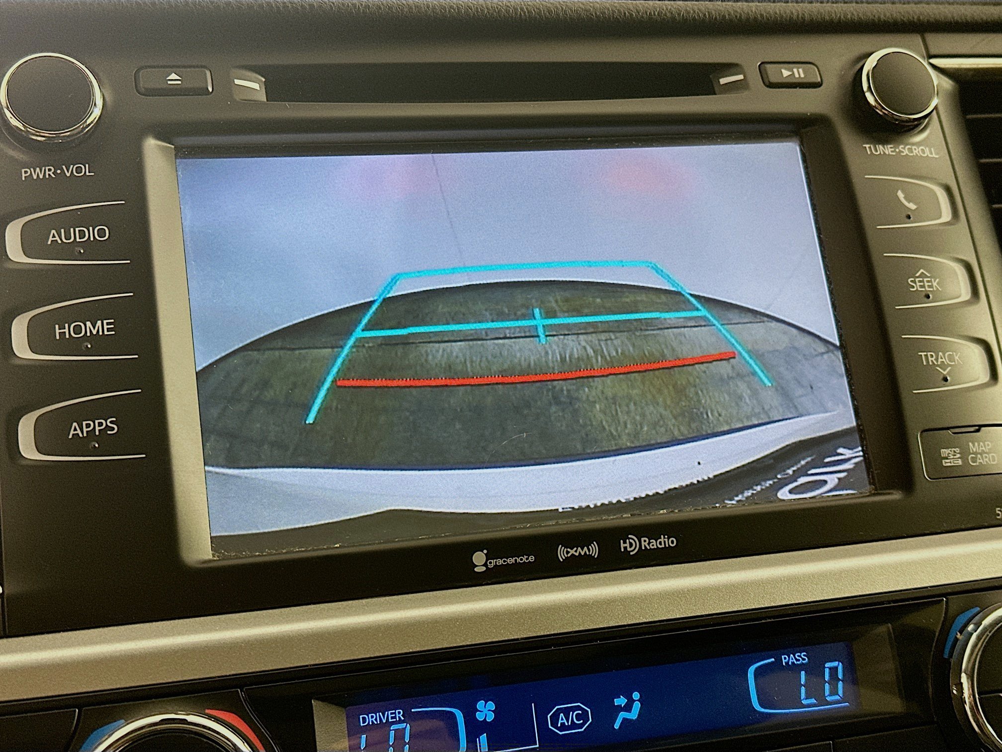 Used 2018 Toyota Highlander XLE FWD image 23