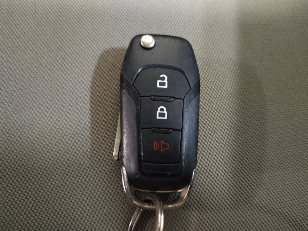 Used 2018 Ford EcoSport S FWD image 32