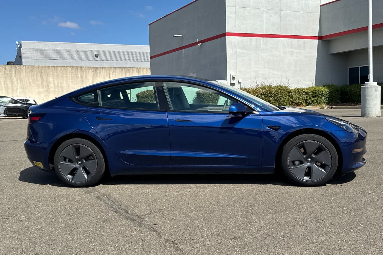 Used 2022 Tesla Model 3 Long Range AWD/4WD image 6