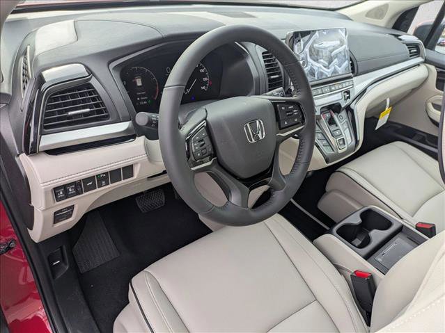 New 2026 Honda Odyssey Touring image 3