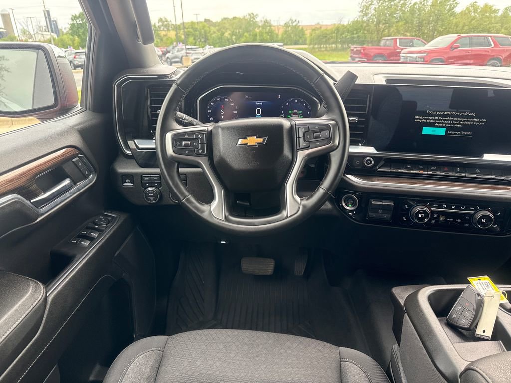Certified 2024 Chevrolet Silverado 1500 LT AWD/4WD image 12