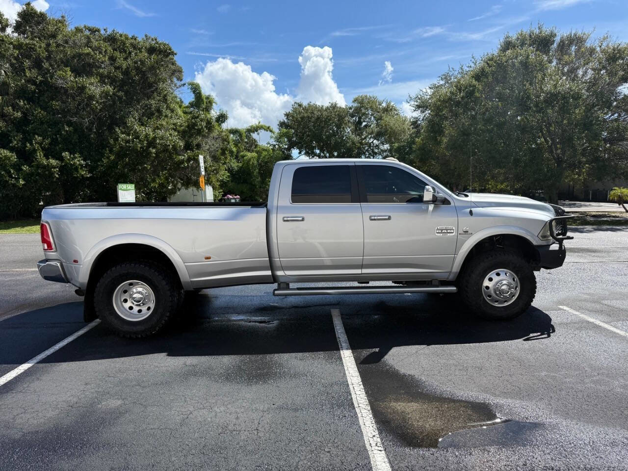Used 2018 RAM 3500 Laramie Longhorn w/ Max Tow Package image 5