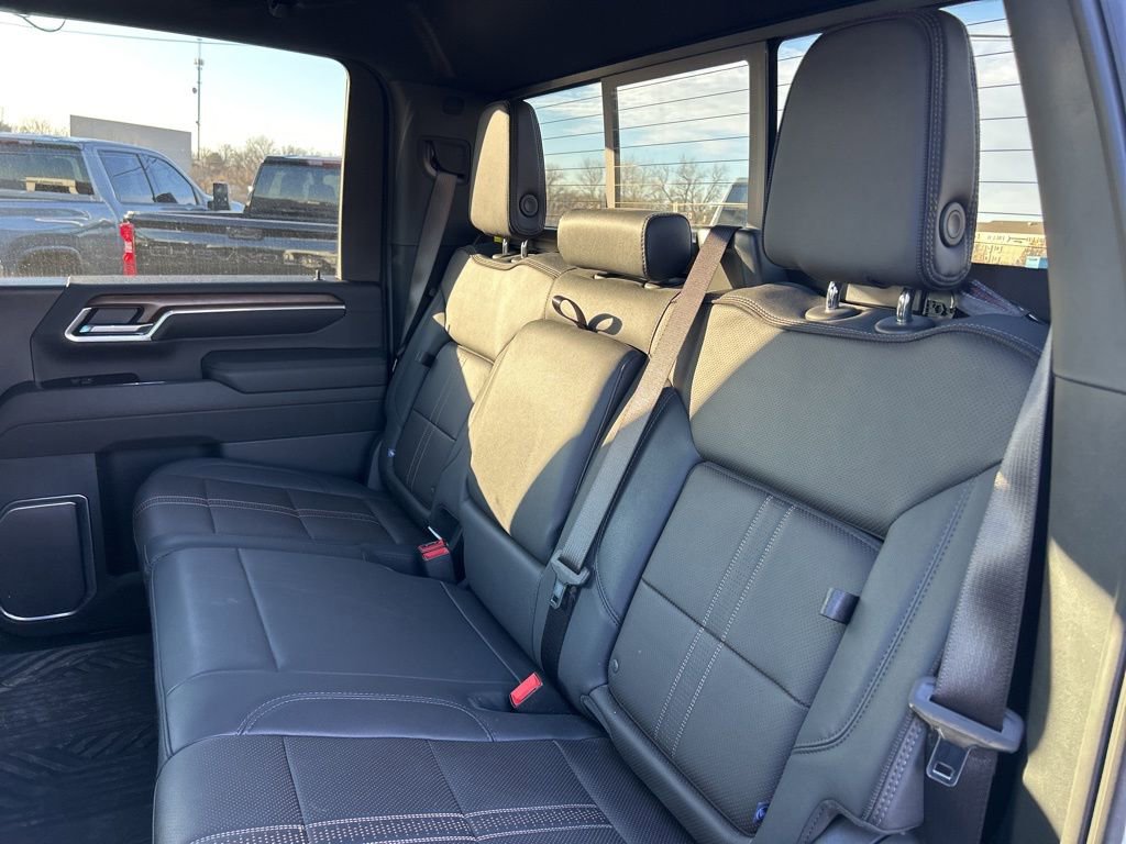 Used 2025 Chevrolet Silverado 2500 High Country w/ Technology Package AWD/4WD image 41